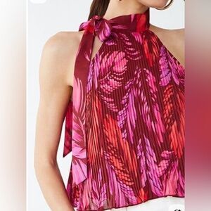 Forever 21 Accordian Pleated Leaf Print Halter Crop Top Size XS